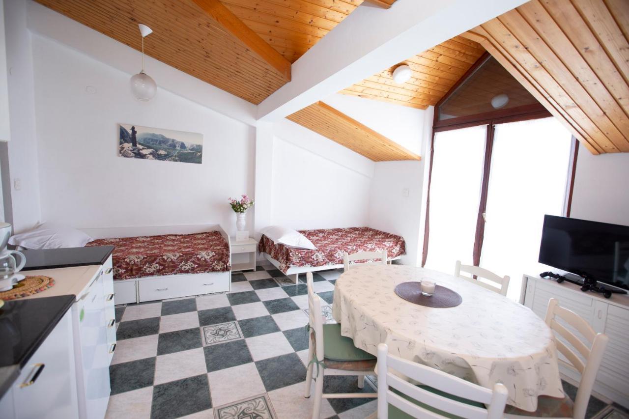 Villa Tomasovic Lokva Rogoznica Buitenkant foto